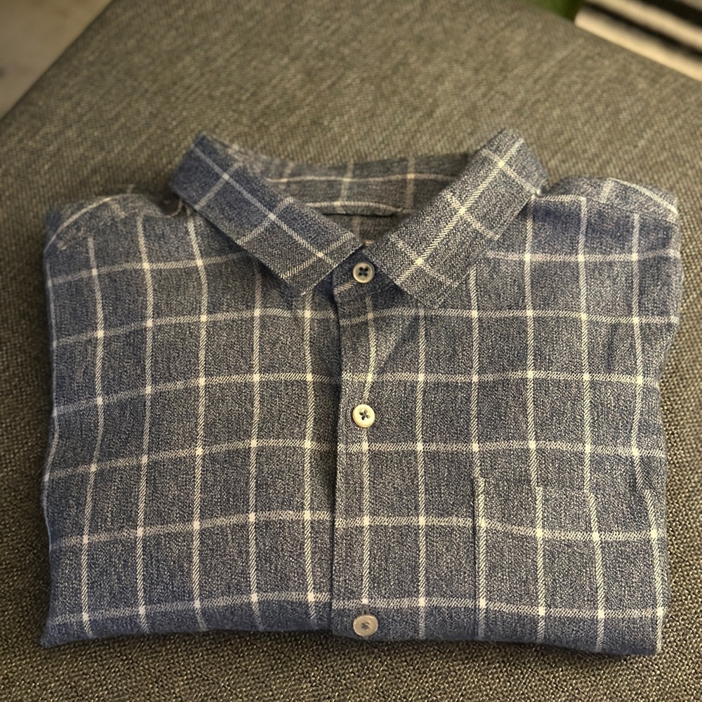 7 Diamonds Gray and White Checkered Button-Down Shirt